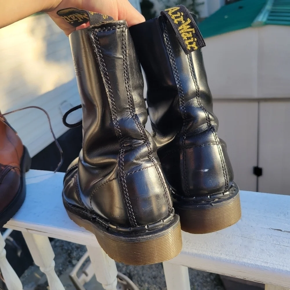 Vintage Dr Martens Black Boots Made In England Doc Marten Size 8 UK 10 Eye